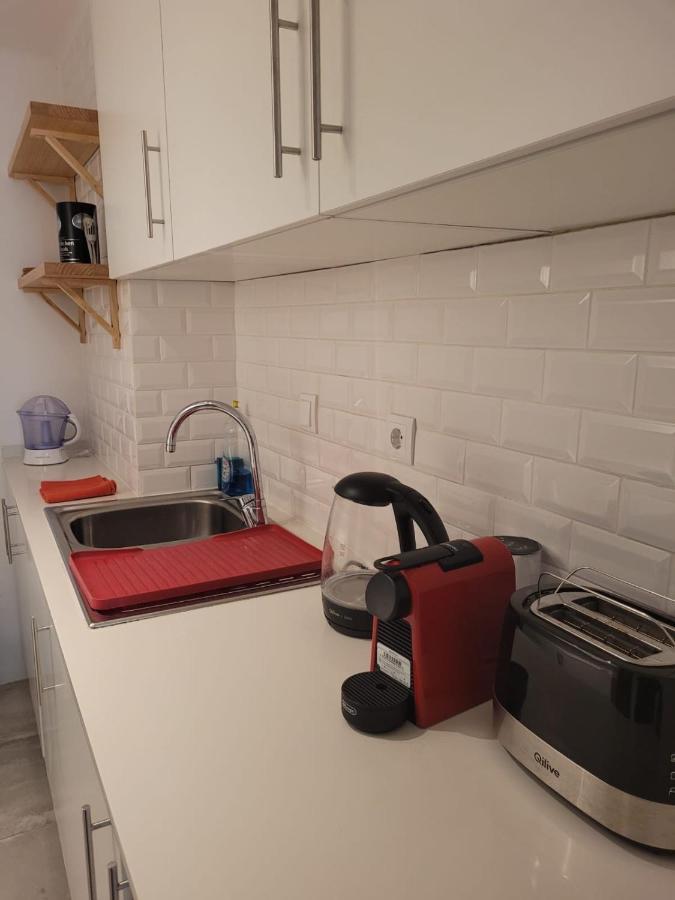 Cozy Estrela Apartment ลิสบอน ภายนอก รูปภาพ